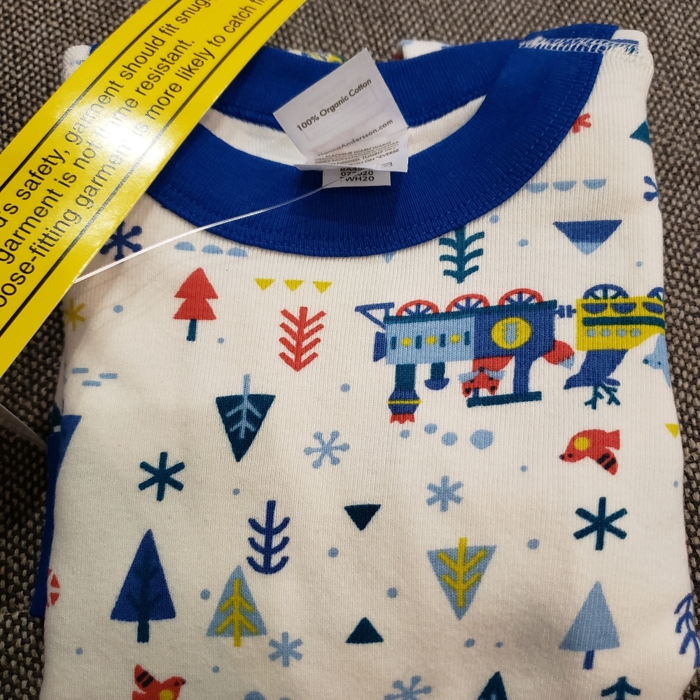 NWT Hanna Andersson Pajamas Size 90